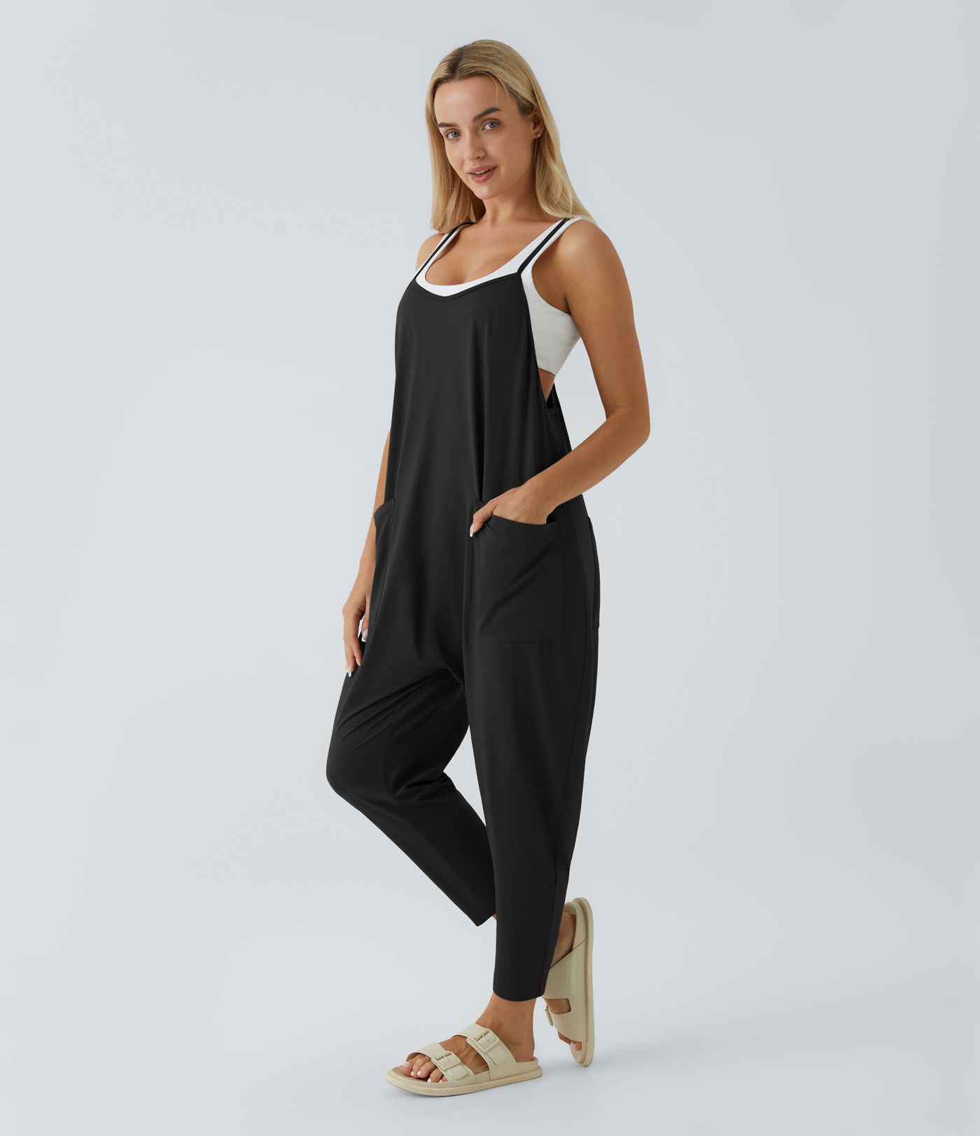 Rückenfreier, knöchellanger, lässiger, konischer Jumpsuit-Overall mit mehreren Taschen