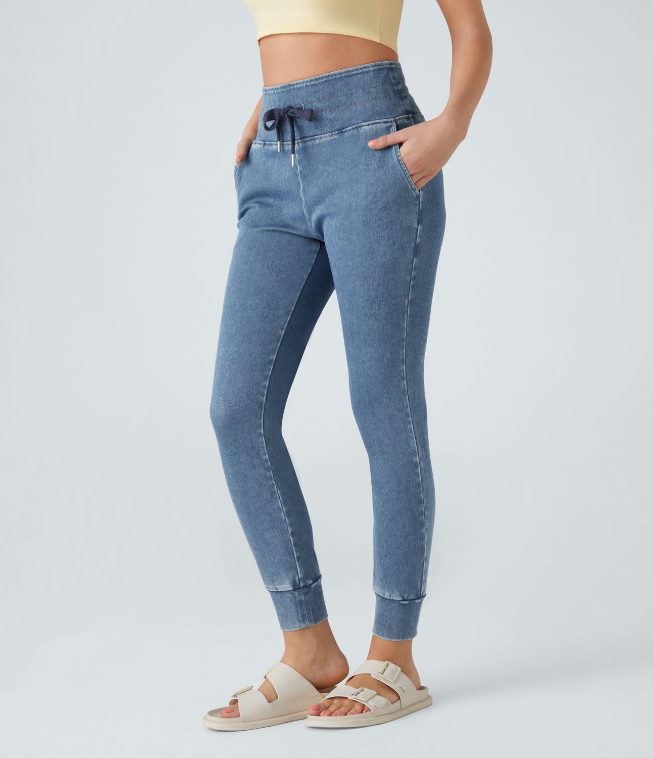 Jeans Halara Flex™ Denim elásticos ajustables de tiro alto descolorido y bolsillos