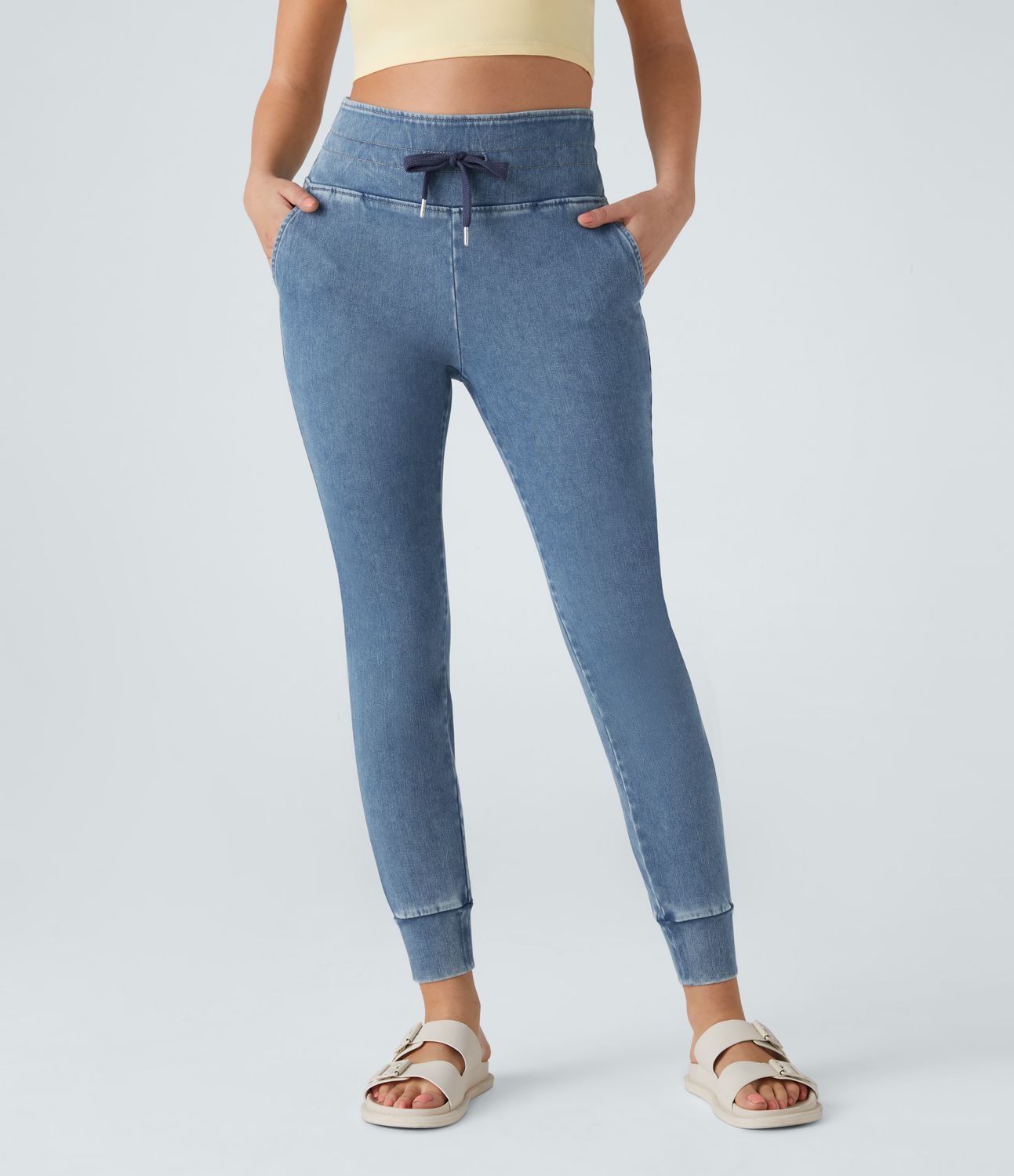 Jeans Halara Flex™ Denim elásticos ajustables de tiro alto descolorido y bolsillos