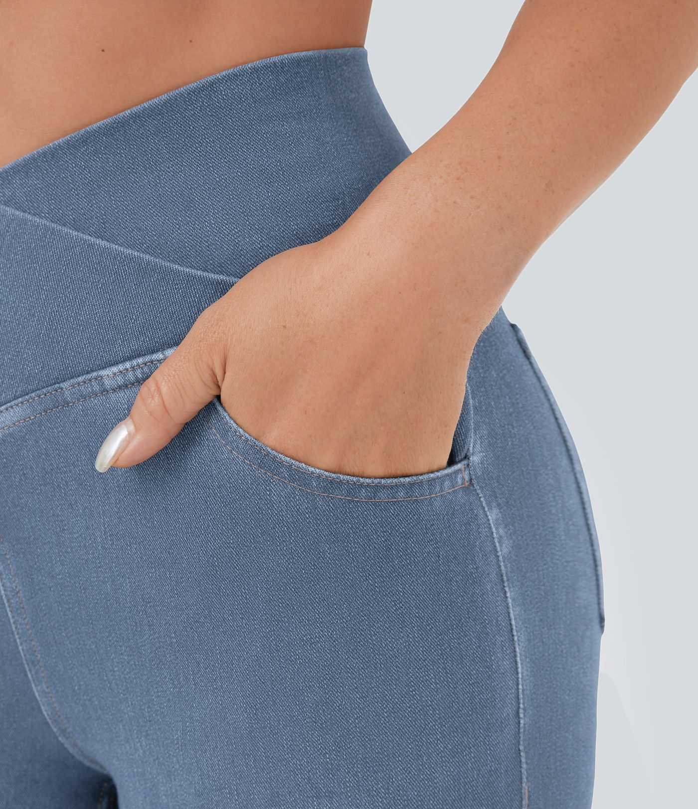 Jeans Halara Flex™ Denim súper acampanado elástico lavado bolsillo cruzado tiro alto
