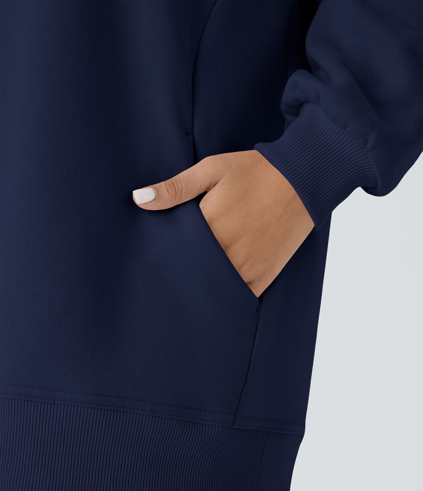 Sweat-shirt déstructuré en polaire oversize à manches longues et rondes avec poche