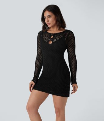 Rückenfreies, langärmliges, schmales Mini-Resort-Kleid aus Häkelstrick