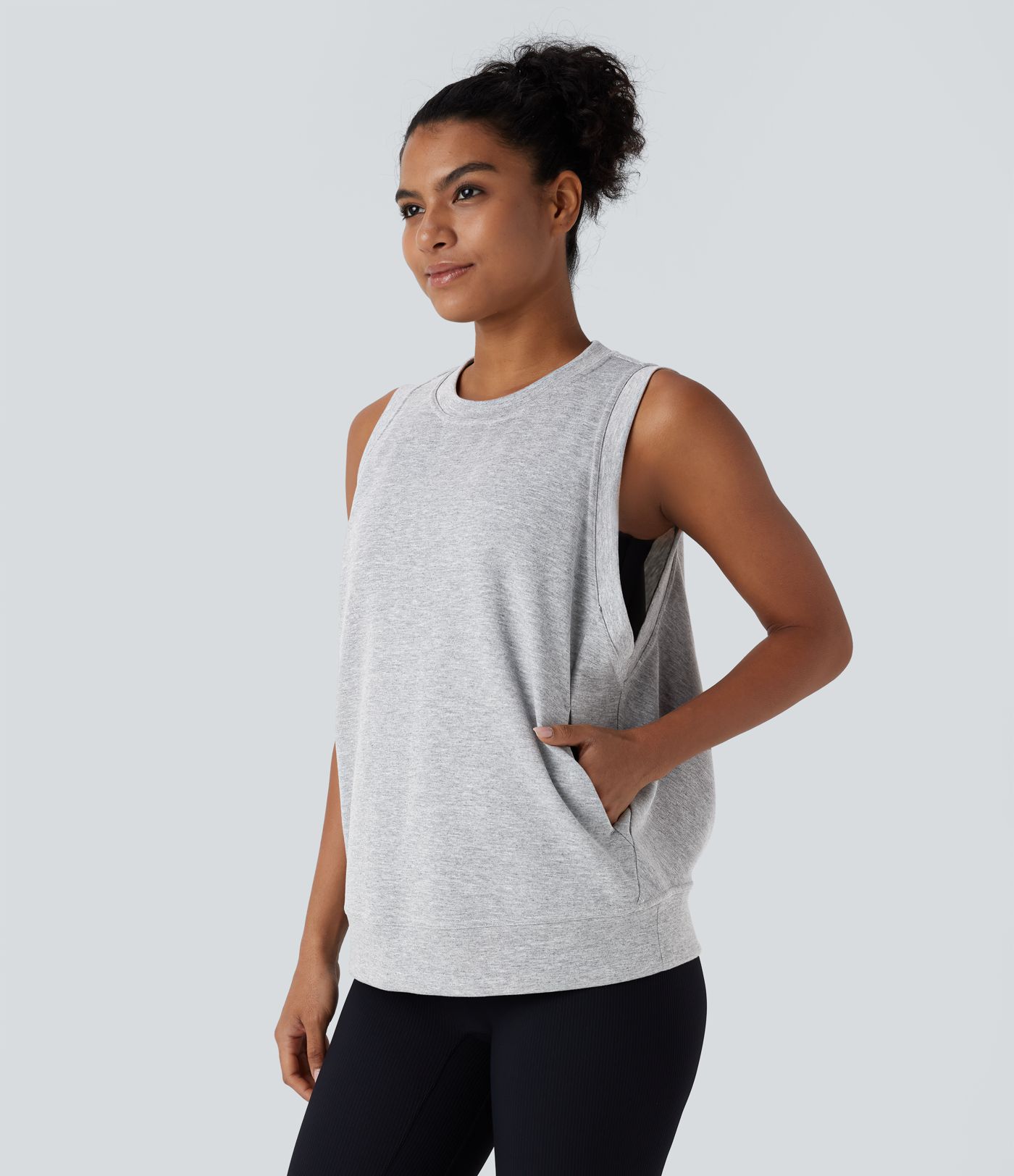 Lässiges Tanktop mit Rundhalsausschnitt und Seitentaschen