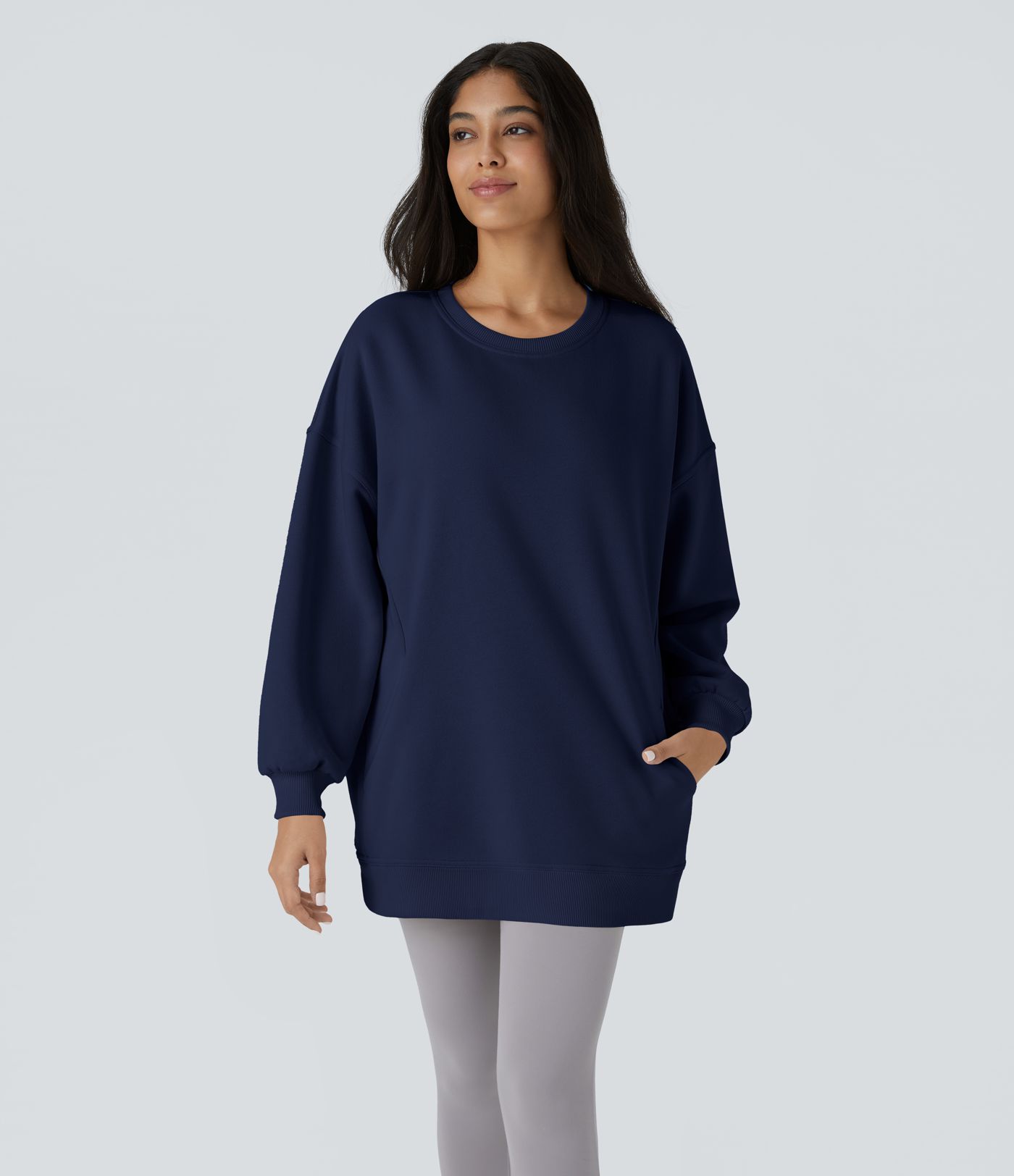 Sweat-shirt déstructuré en polaire oversize à manches longues et rondes avec poche