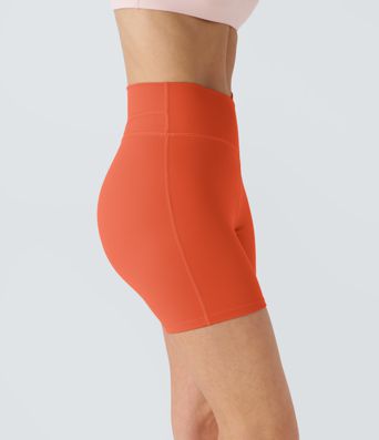 Softlyzero™ Plush Hoch taillierte Crossover-Yoga-Shorts mit Scrunch Softlyzero™ Plush Hoch taillierte Crossover-Yoga-Shorts mit Scrunch