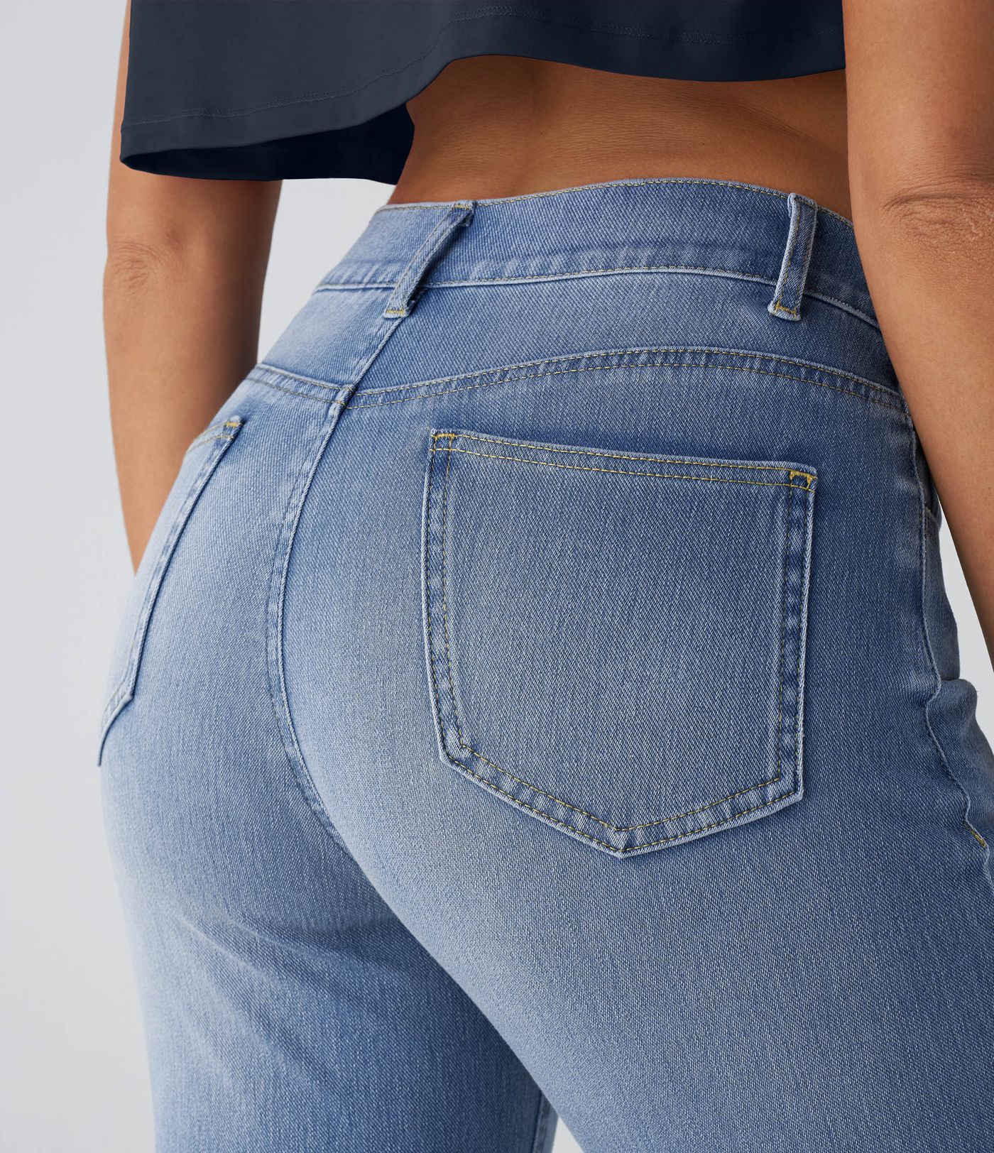 Jean droit Halara Flex™ à taille haute, poches multiples, effet délavé et tissu extensible