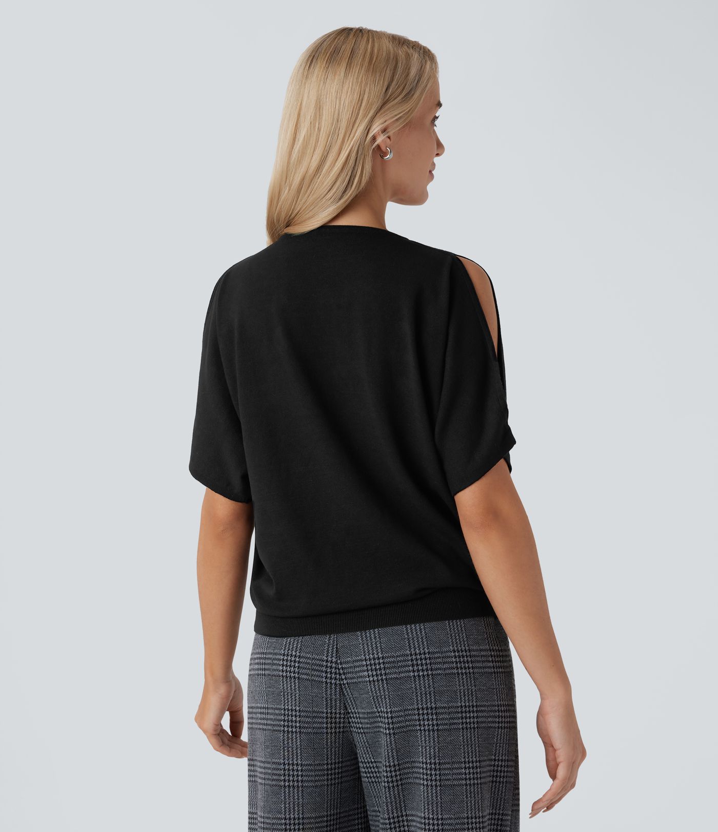 Haut de travail à manches courtes et épaules dénudées à col rond