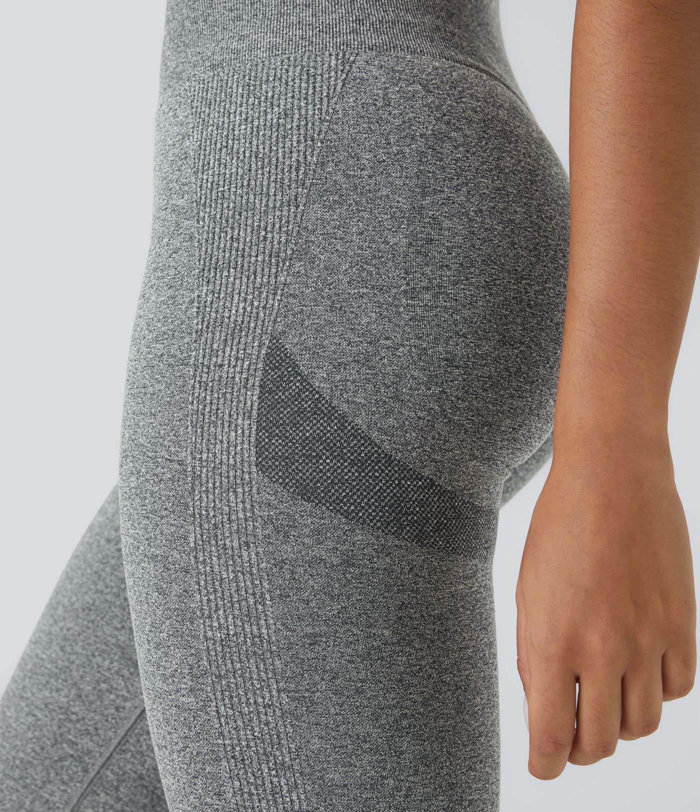 Leggings capri yoga fruncido tiro alto realce glúteo sin costura