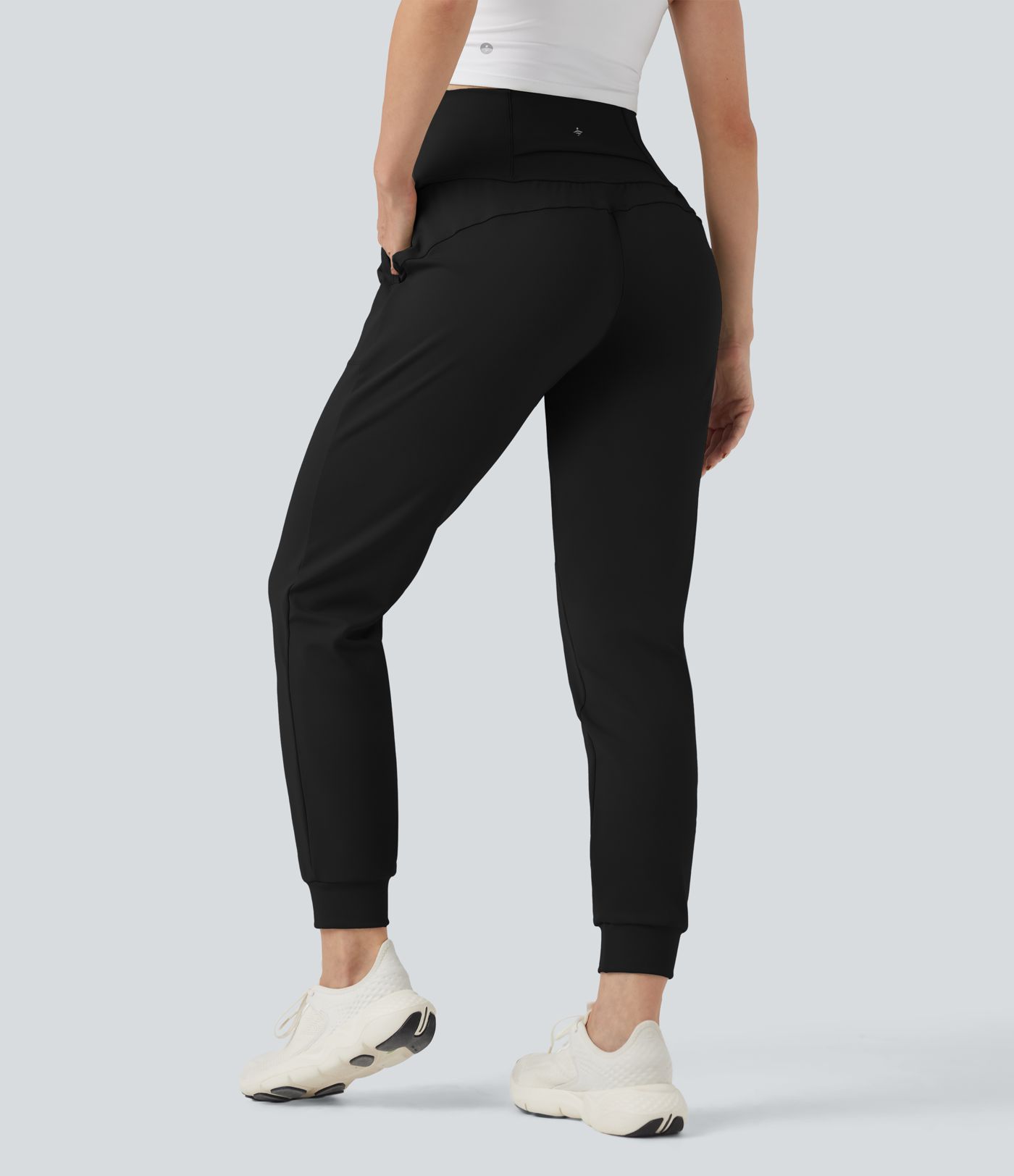 DayStretch Mid Rise Tummy Control Running Joggers with Pockets