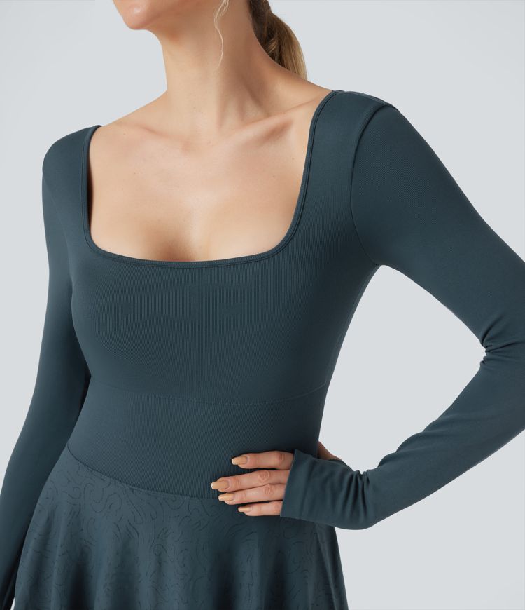 Robe de tennis active mini Seamless Flow 2-en-1 dos nu manches longues à trous pouces avec poches