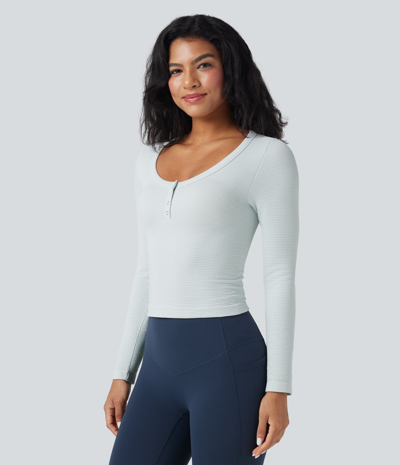 OneForm - Enganliegendes Yoga-Sport-Top aus Waffelstoff mit Henley-Ausschnitt, langen Ärmeln und nahtlosem Flow