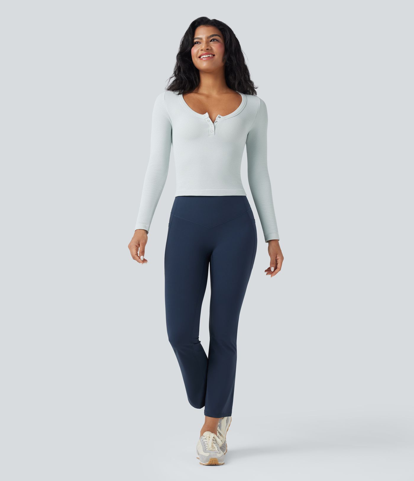 OneForm - Enganliegendes Yoga-Sport-Top aus Waffelstoff mit Henley-Ausschnitt, langen Ärmeln und nahtlosem Flow