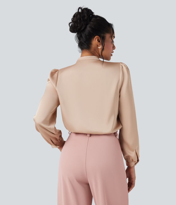 Arbeitshemd mit langen Ärmeln und Bindeband vorne