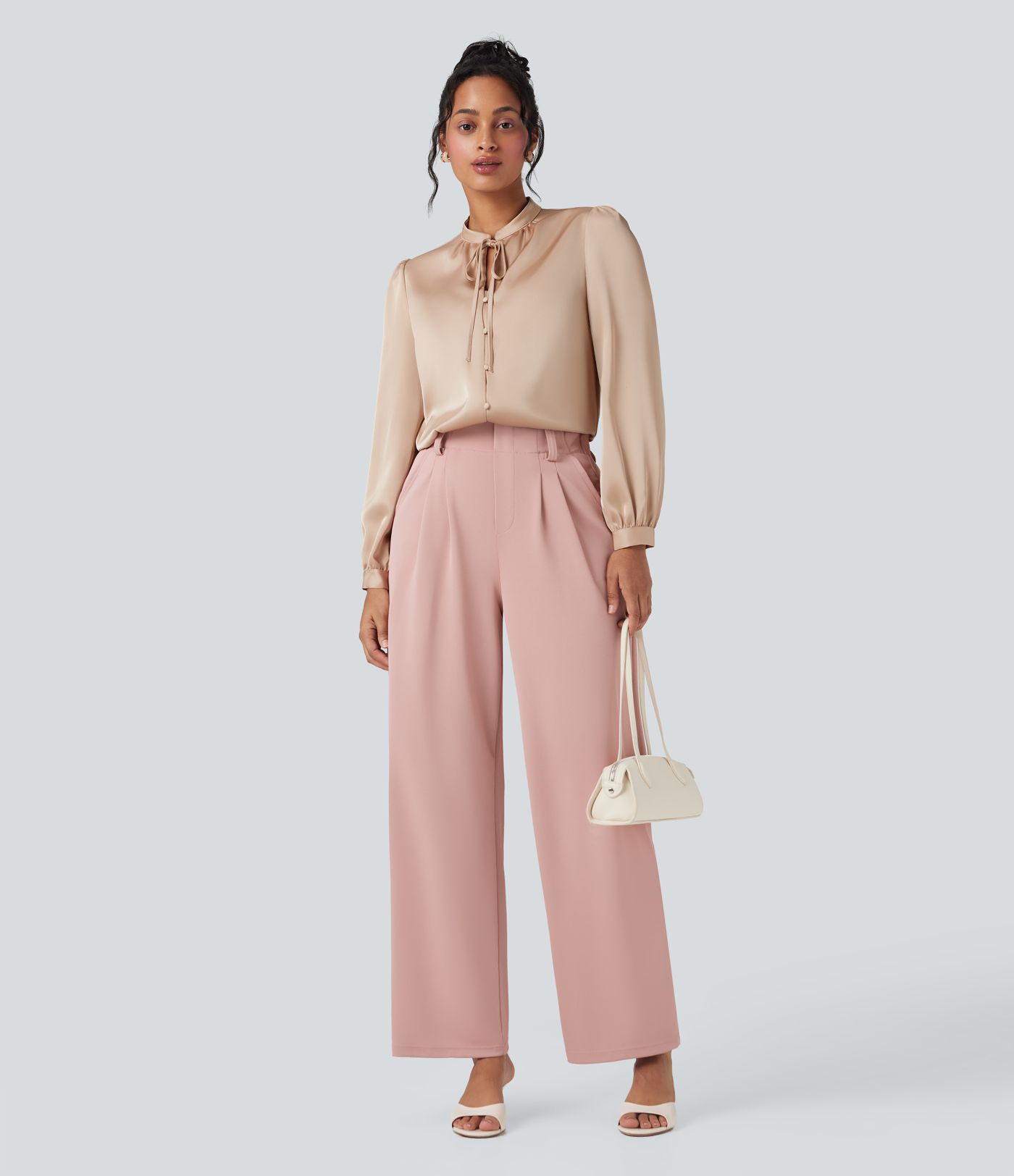 Arbeitshemd mit langen Ärmeln und Bindeband vorne