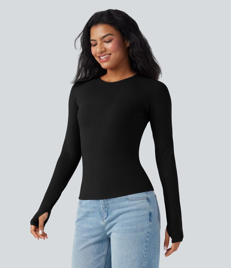 Lässiges, wärmendes Oberteil mit Rundhalsausschnitt, langen Ärmeln und Daumenlöchern