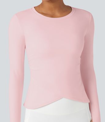 Top deportivo de yoga SoftlyZero™ manga larga afelpada con cuello redondo y aberturas para los pulgares con dobladillo cruzado