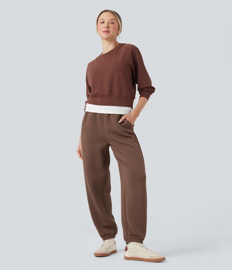 Cocoa Brown SpacerTek™ - Lässige Jogginghose mit mittelhohem Bund, Seitentaschen und Kordelzug / 1
