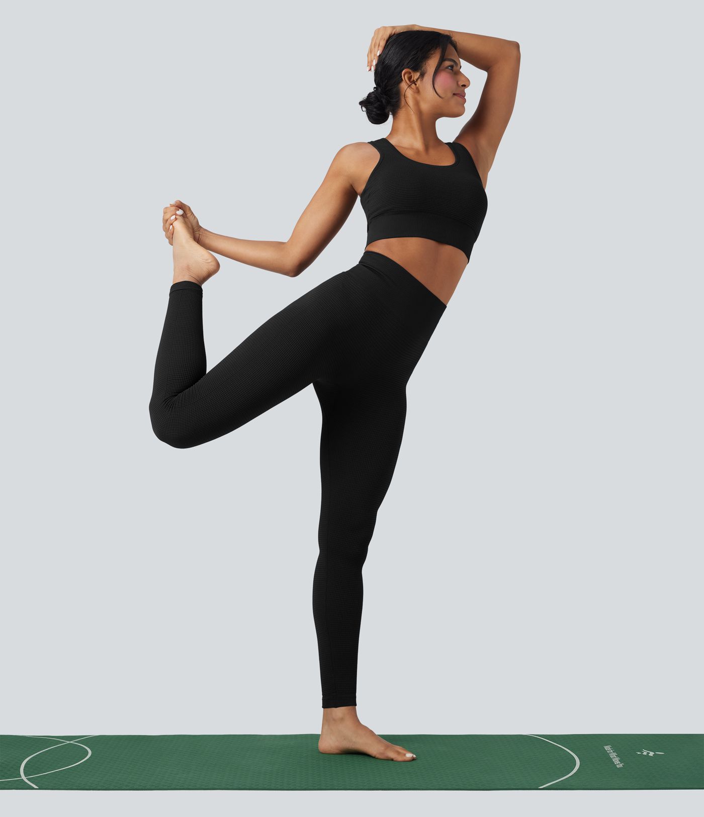 OneForm Seamless Flow Low Support U Neck Cropped Waffle Yoga Sports Bra