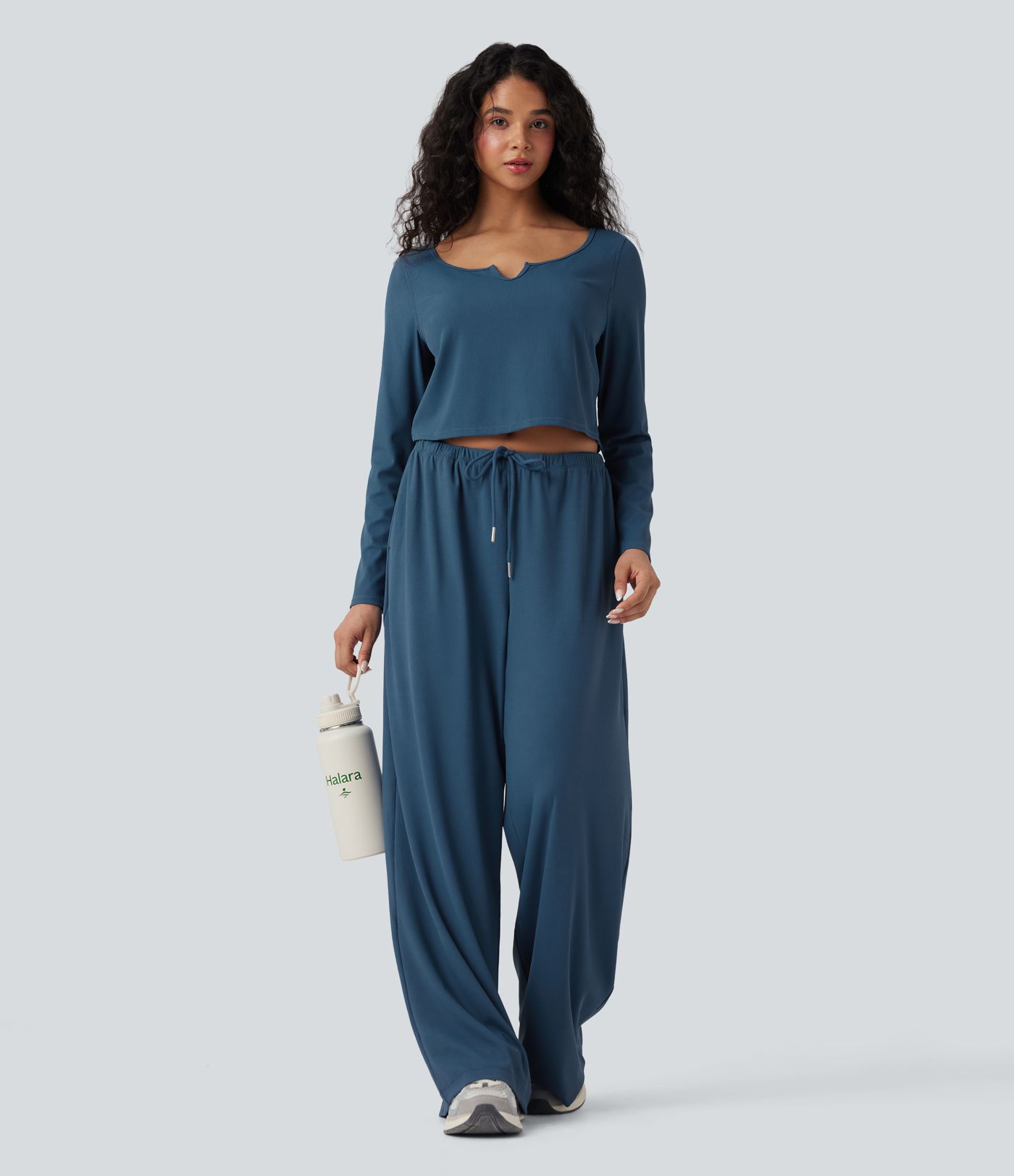 Pantalon de yoga en maille gauffrée à jambes droites avec cordon de serrage à mi-hauteur et poches