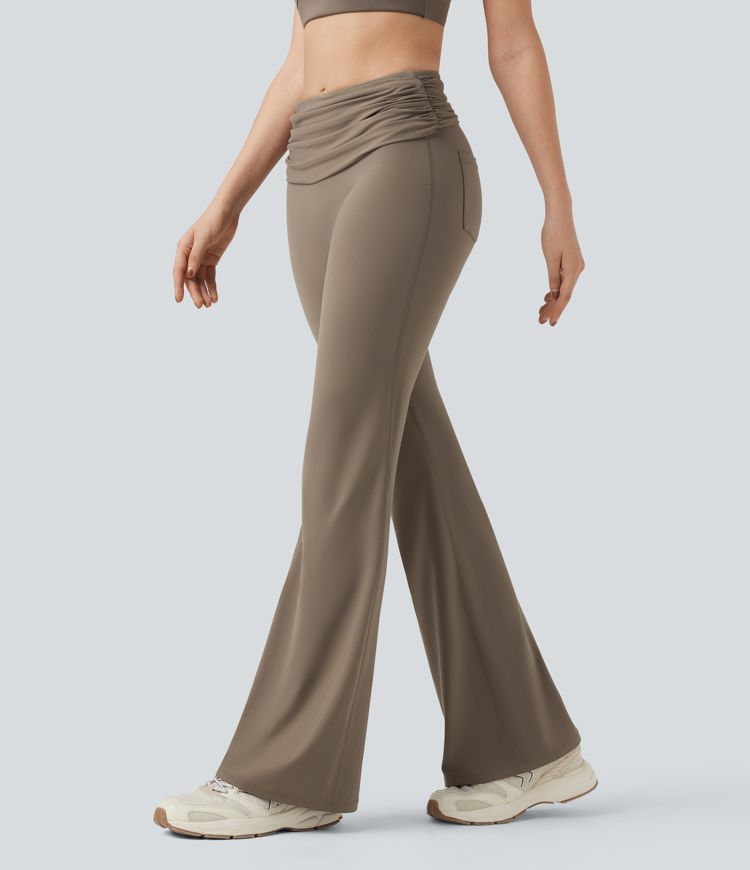 Dawn Brown Leggings de baile Halara UltraSculpt™ con corte acampanado y fruncido de tiro medio con control de abdomen y bolsillos / 1