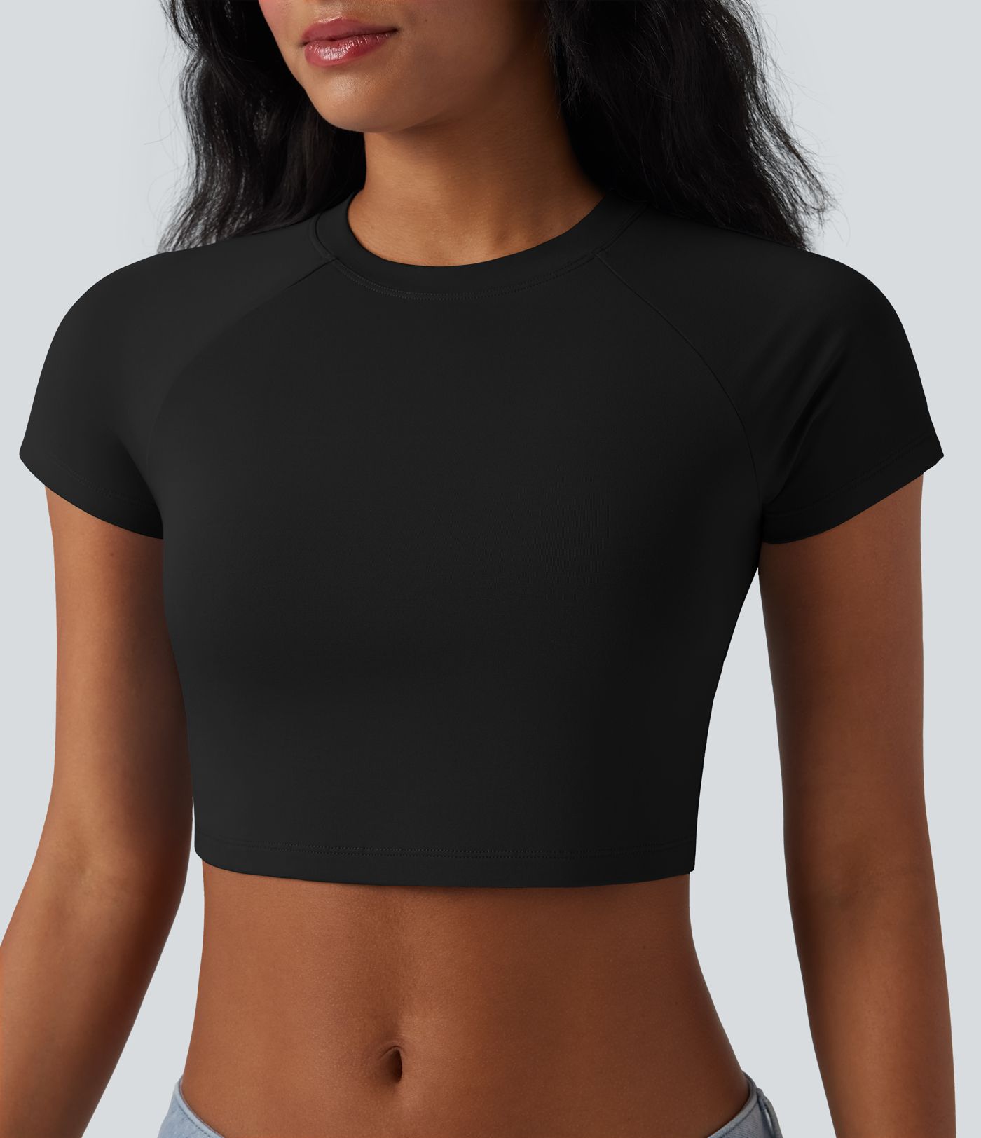 Kurzes Freizeit-T-Shirt mit Rundhalsausschnitt und Raglanärmeln