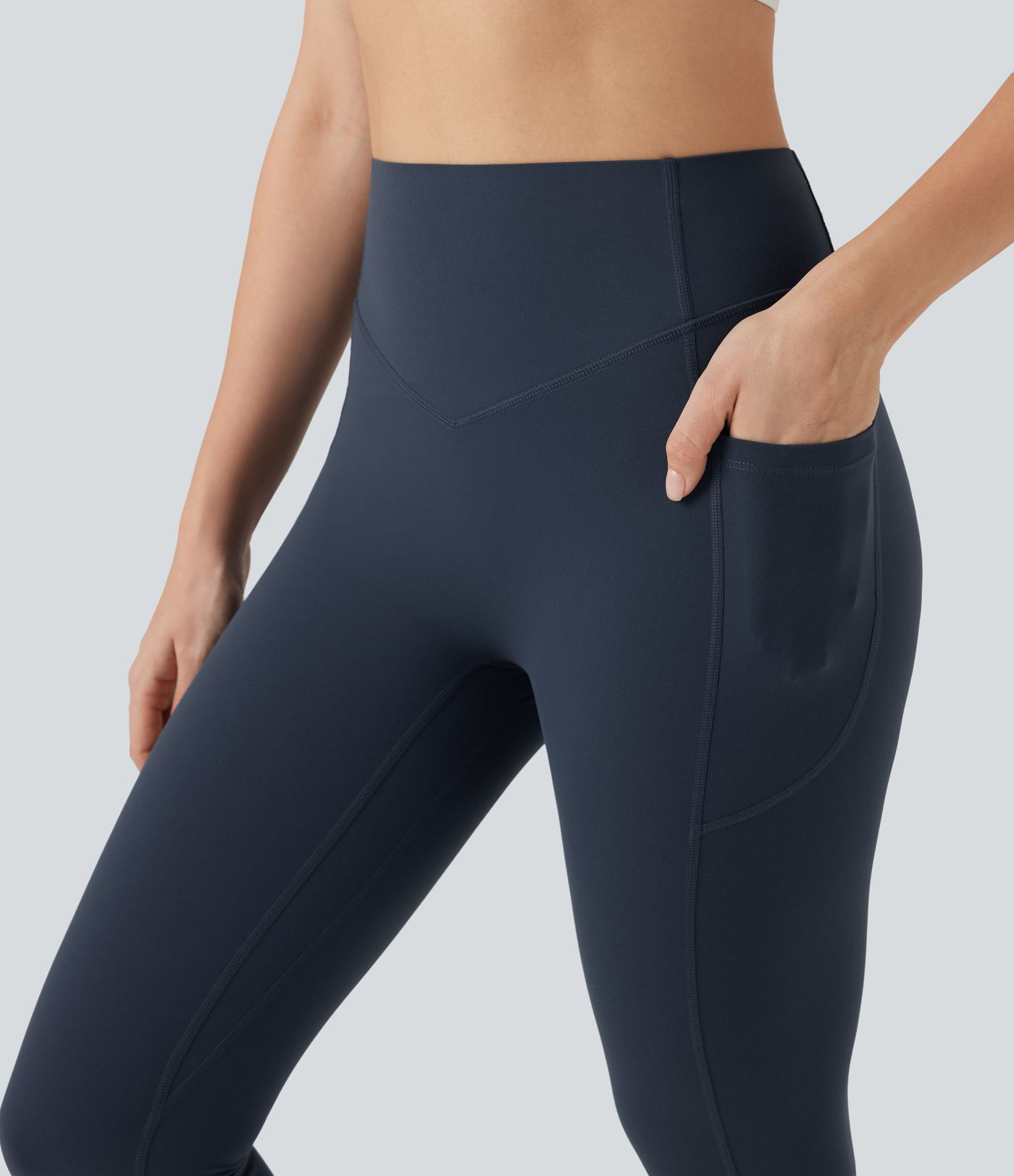 Leggings de yoga Halara UltraSculpt™ moldeadores de cintura alta con control de abdomen y bolsillos
