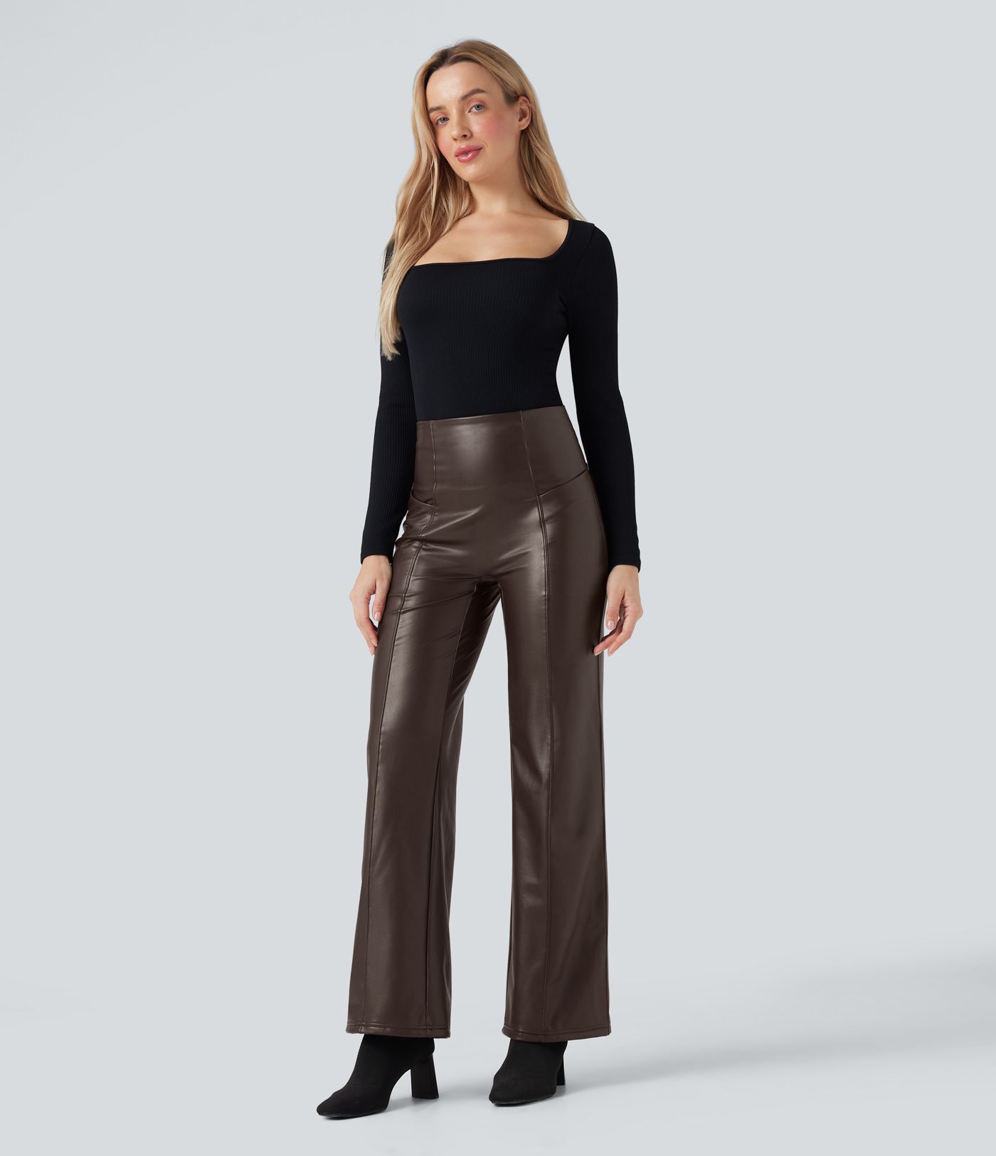 Lässige Fleece-Schlaghose aus dehnbarem Kunstleder mit hohem Bund, Seitentaschen und Bauchkontrolle