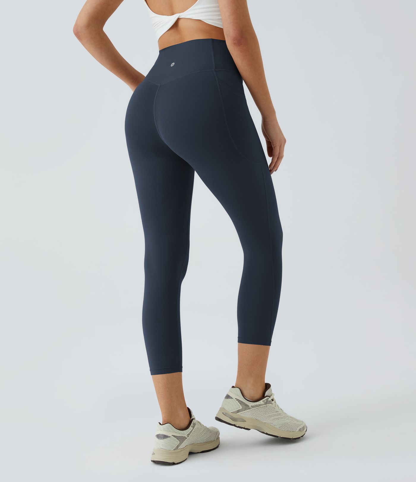 Halara UltraSculpt™ High Waisted Tummy Control Shaping Tights Women Active Scrunch Capri Leggings with Pockets