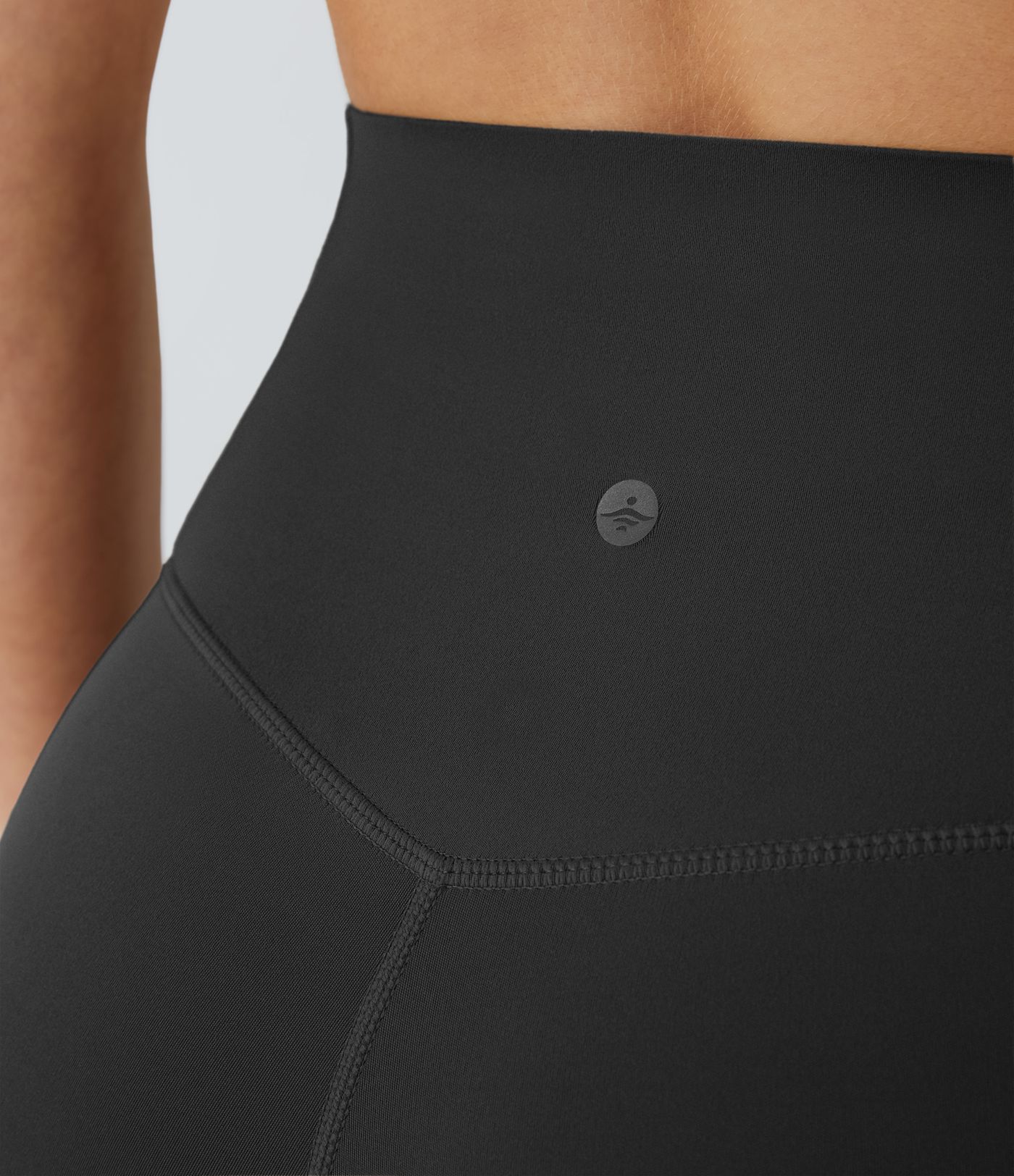 Halara UltraSculpt™ High Waisted Tummy Control Pocket Shaping Training Capri Leggings