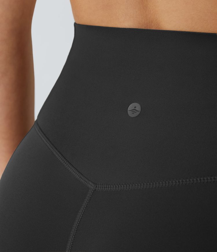 Halara UltraSculpt™ High Waisted Tummy Control Pocket Shaping Training Capri Leggings