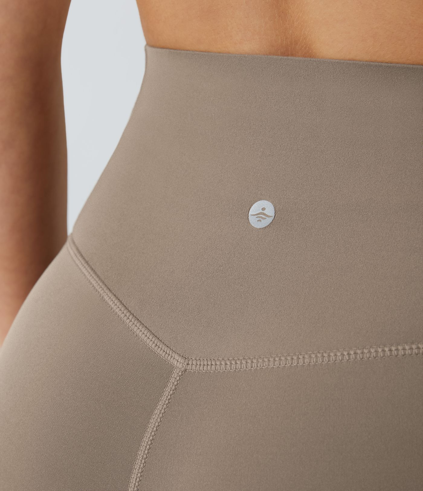 Halara UltraSculpt™ - Formende Workout-Capri-Leggings mit hohem Bund, Tasche und Bauchkontrolle