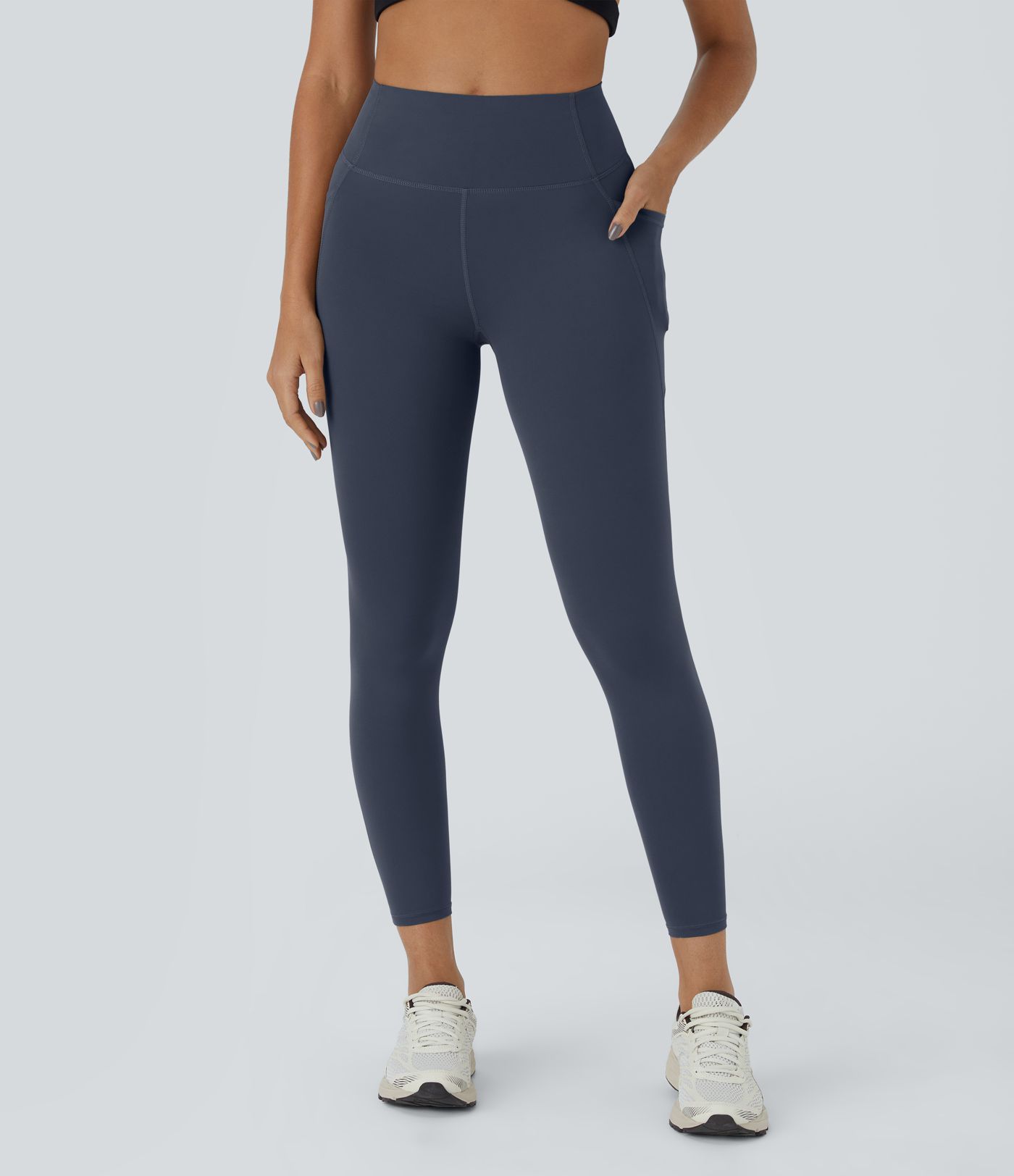 7/8 high-waisted training leggings with side pockets