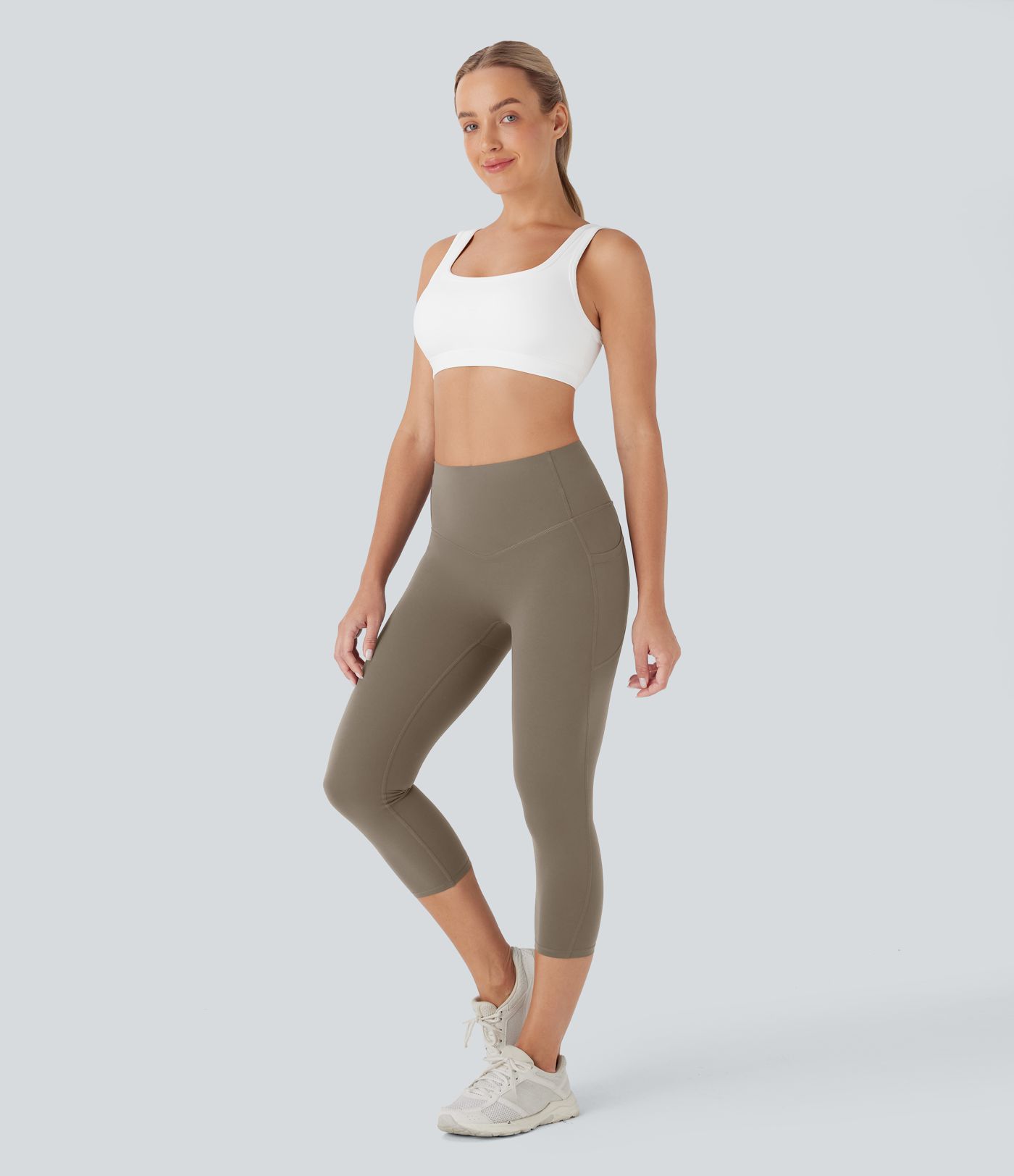 Halara UltraSculpt™ High Waisted Butt Lifting Tummy Control Pocket Shaping Capri Training Leggings