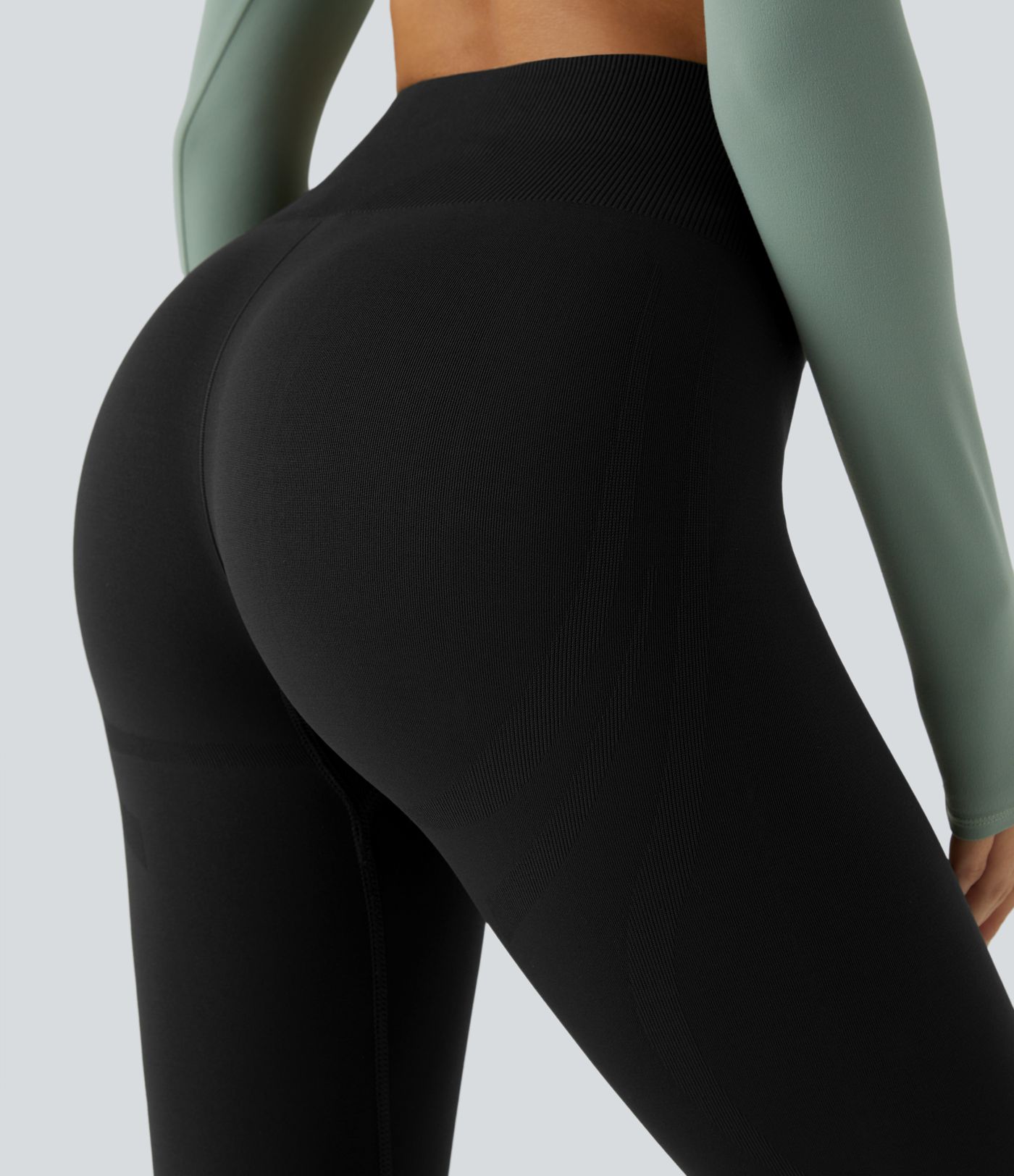 OneForm - Yoga-Leggings mit mittelhohem Bund, Bauchkontrolle und nahtlosem Flow - Po-Lifting