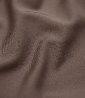 Bootcut training leggings with a high waist, side pockets and reflective trim.