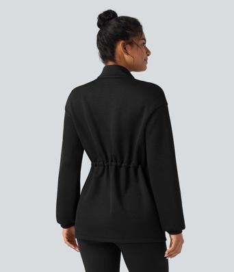 Casualjakke med rullekrave, lange ærmer, snøre og lommer