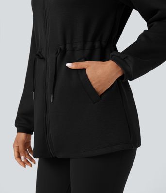 Casualjakke med rullekrave, lange ærmer, snøre og lommer