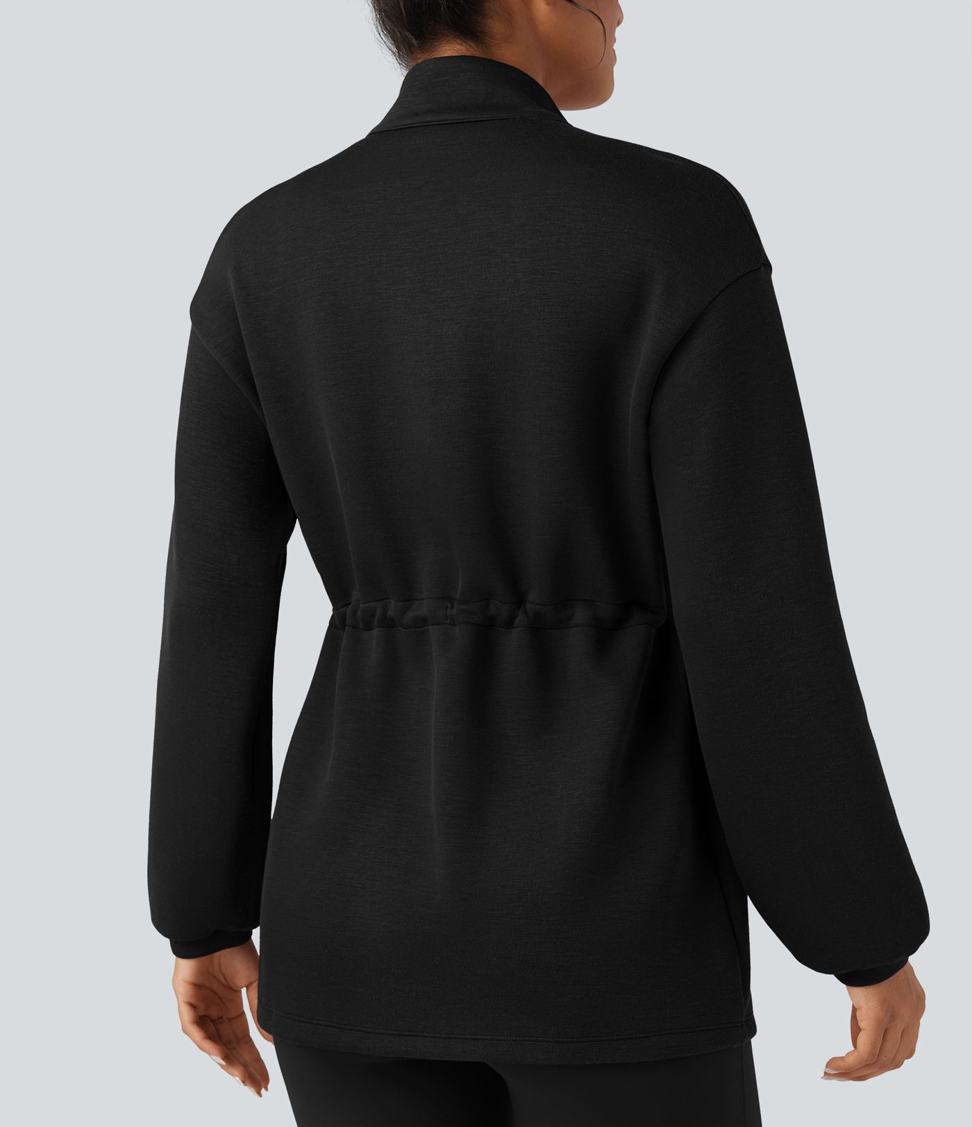 Casualjakke med rullekrave, lange ærmer, snøre og lommer