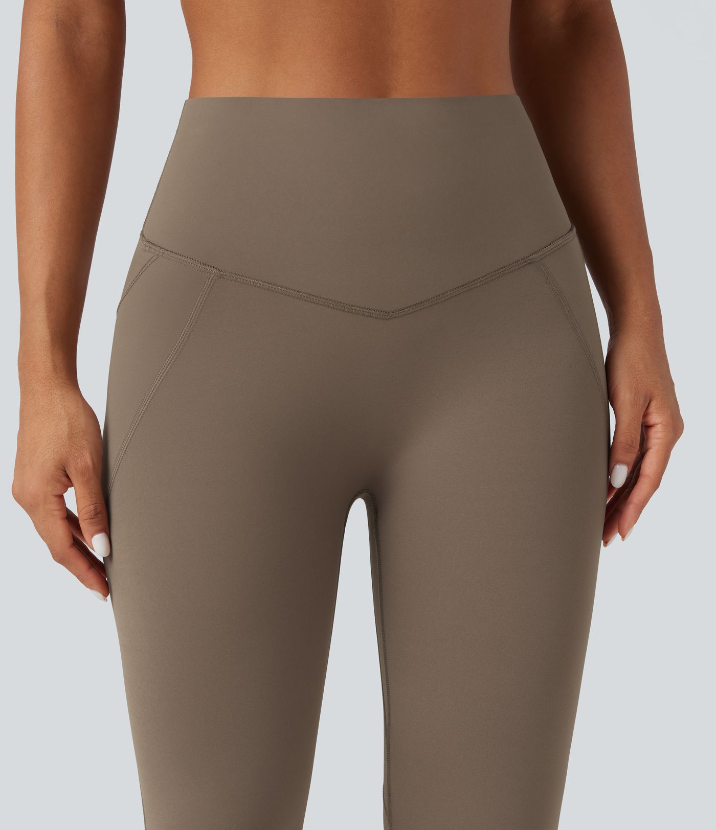 Leggings Halara UltraSculpt™ de tiro alto con control de abdomen, levantamiento de glúteos push-up en largo 7/8 con bolsillos