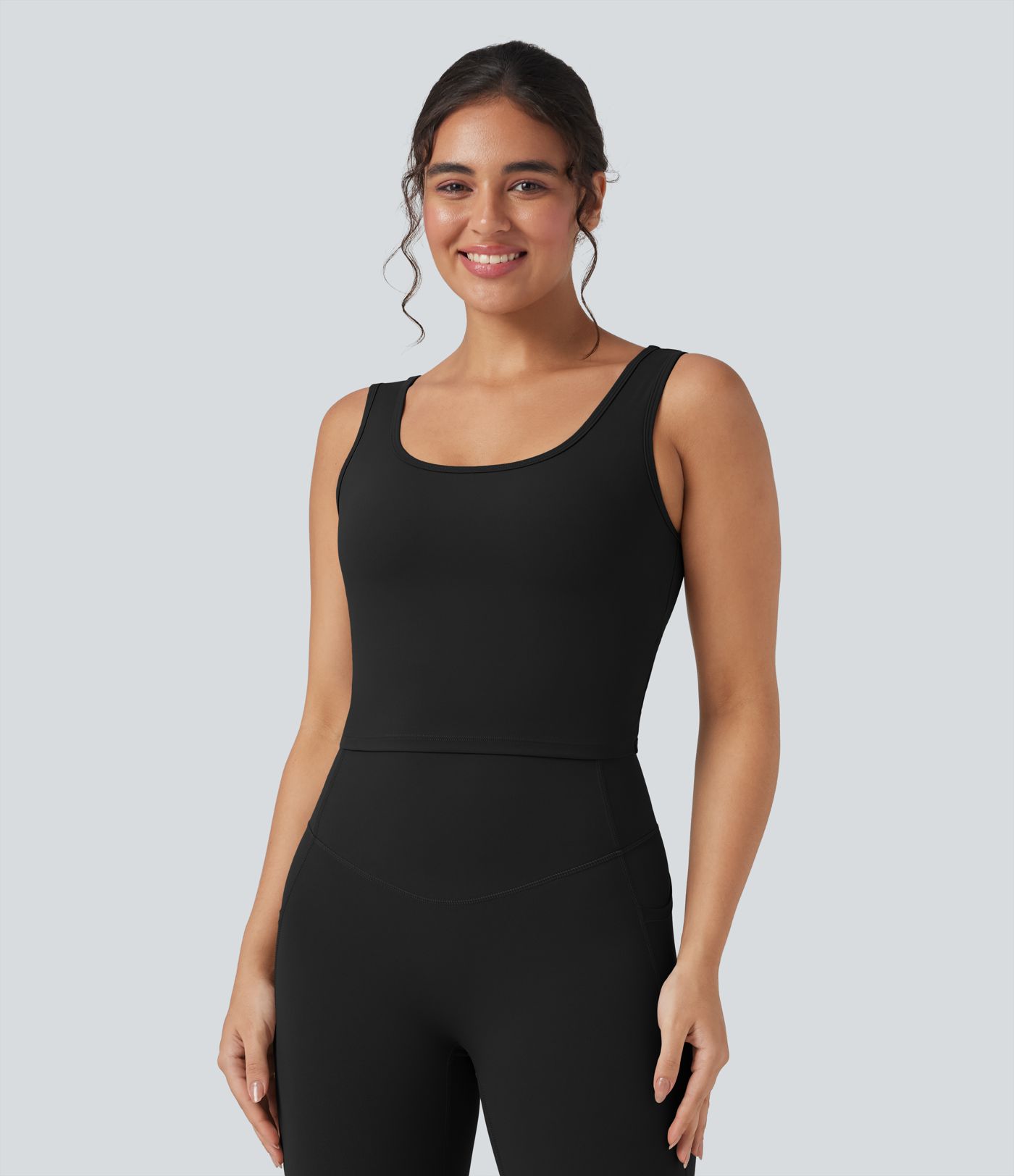 Top corto de yoga Halara UltraSculpt™ cruzado con cuello en U 