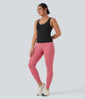 Halara UltraSculpt™ Débardeur de yoga à décolleté en V profond et dos échancré Halara UltraSculpt™ Débardeur de yoga à décolleté en V profond et dos échancré
