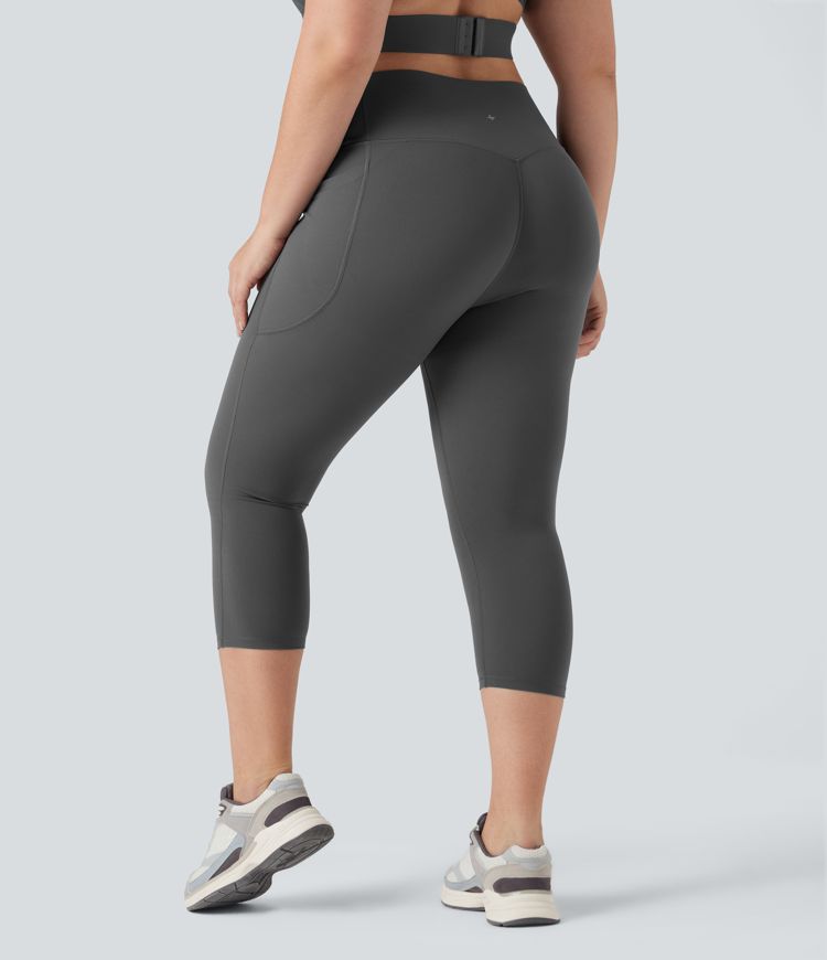 Leggings capri de entrenamiento Halara UltraSculpt™ de tiro alto con realce de glúteos y control de abdomen en tallas grandes con bolsillos