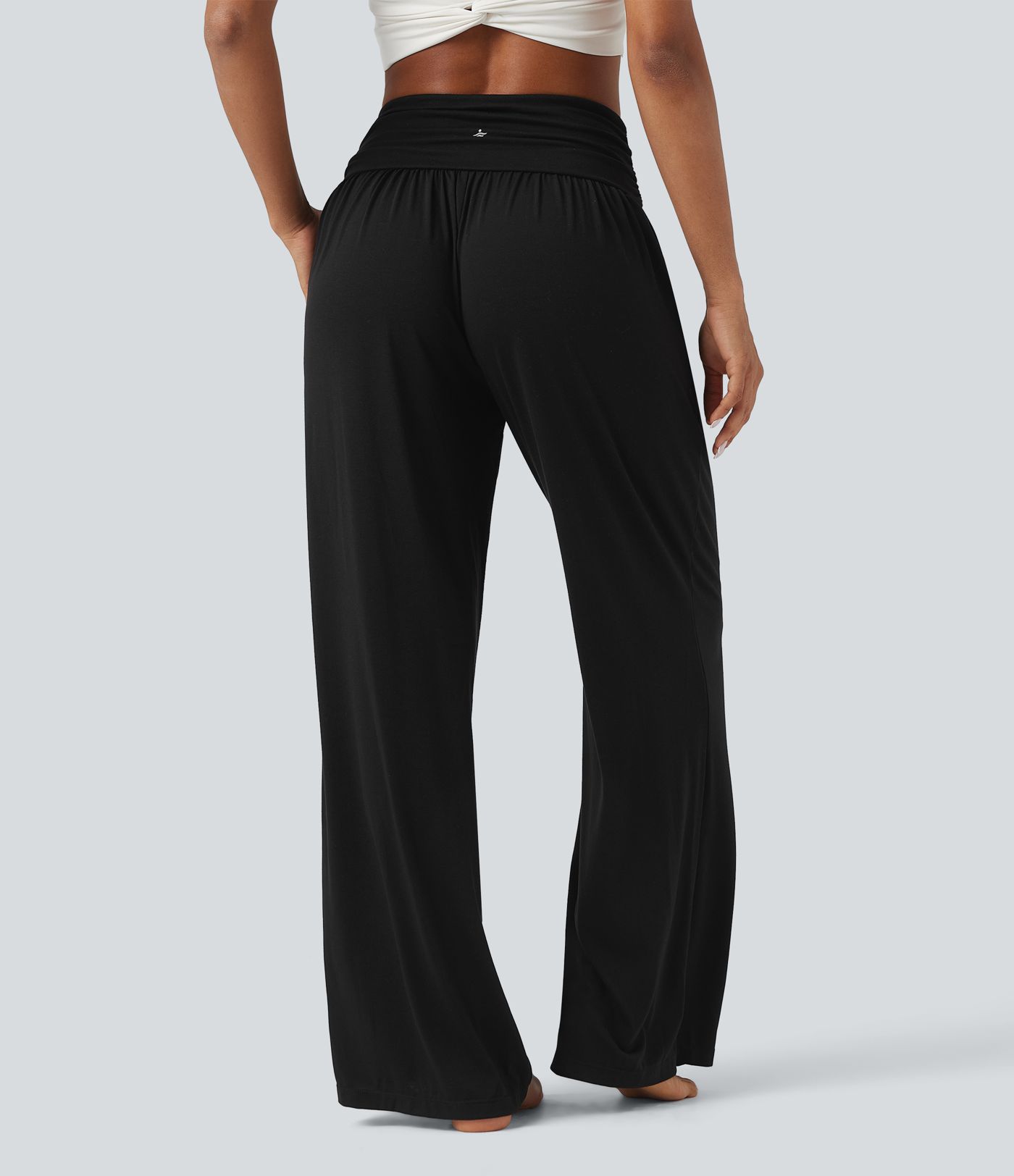 Melanżowe, marszczone, luźne spodnie do jogi z wysokimi stanami i kieszeniami.