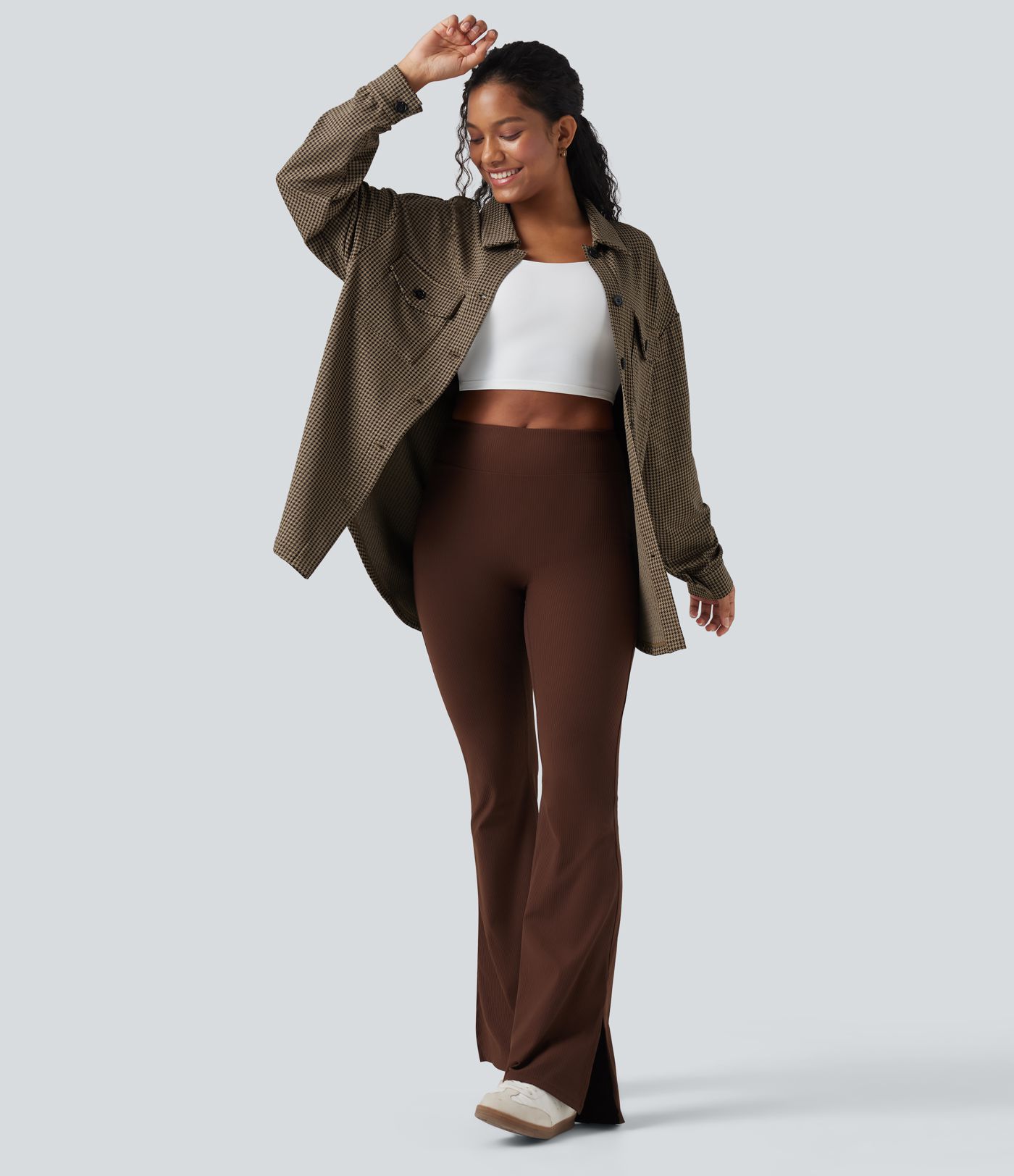 Chamarra casual extragrande con dobladillo curvo y estampado de pata de gallo y bolsillos