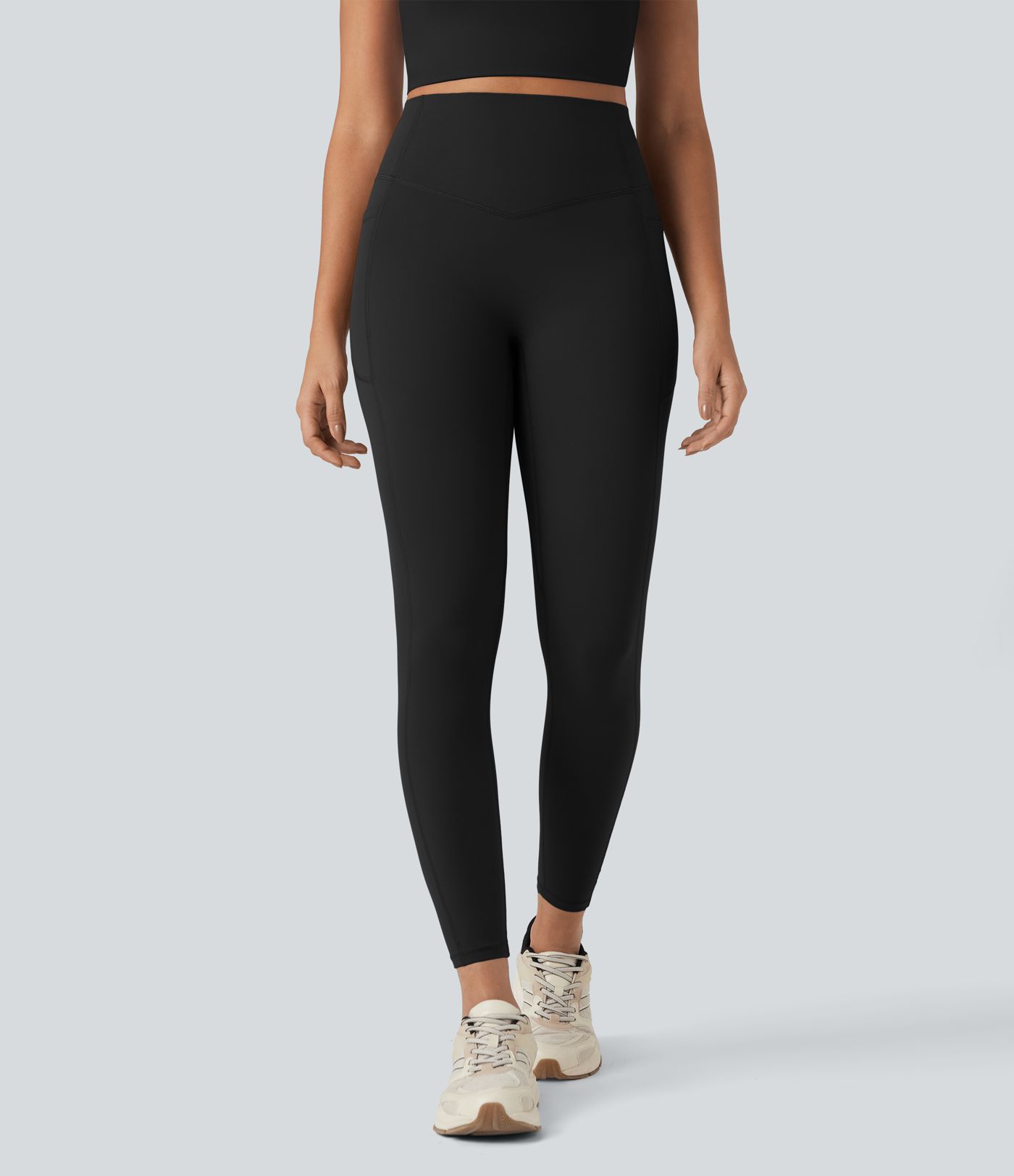 Halara UltraSculpt™ SoCinched Trainingsleggings mit hohem Bund, gerafftem Po-Lifting, Bauchkontrolle und Taschen