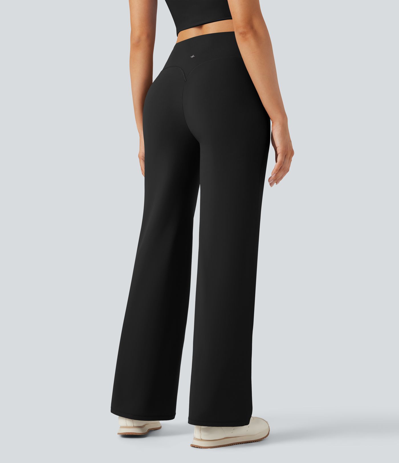 Halara UltraSculpt™ SoCinched Pantalon de yoga taille haute à effet gainant pour le ventre, coupe droite, avec poches
