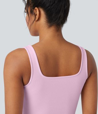 Top casual punto acanalado con scote cuadrado