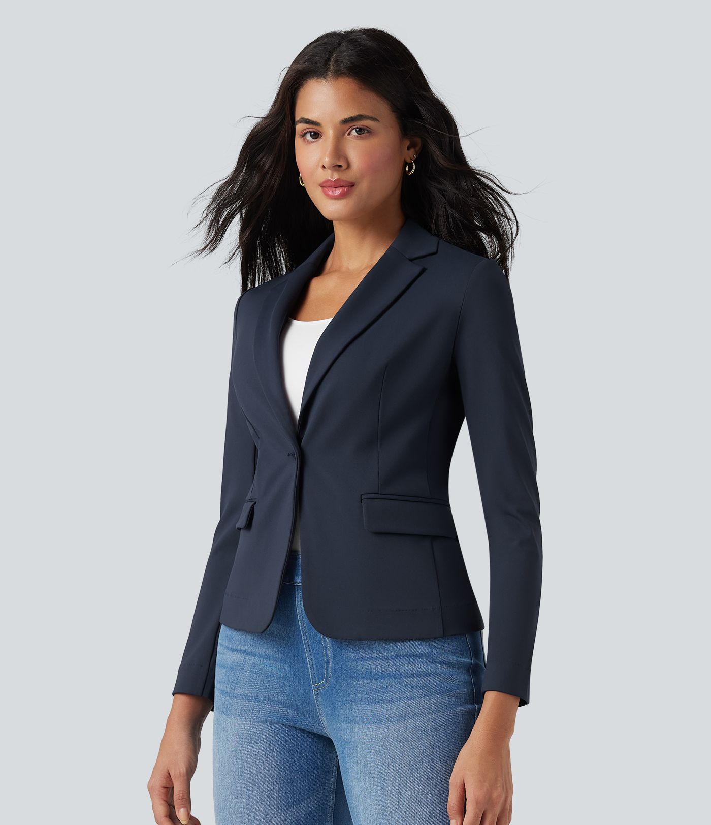 Blazer de trabalho com lapela com entalhe, mangas compridas e bolsos