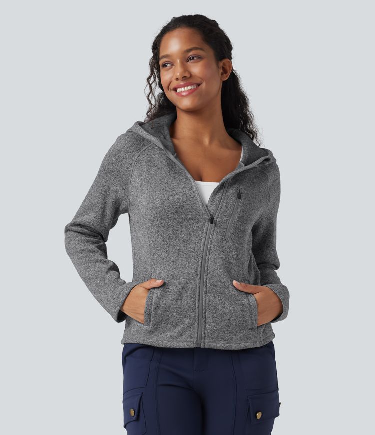 Gestrickte Fleece-Wanderjacke mit Kapuze, langen Ärmeln und Taschen Gestrickte Fleece-Wanderjacke mit Kapuze, langen Ärmeln und Taschen