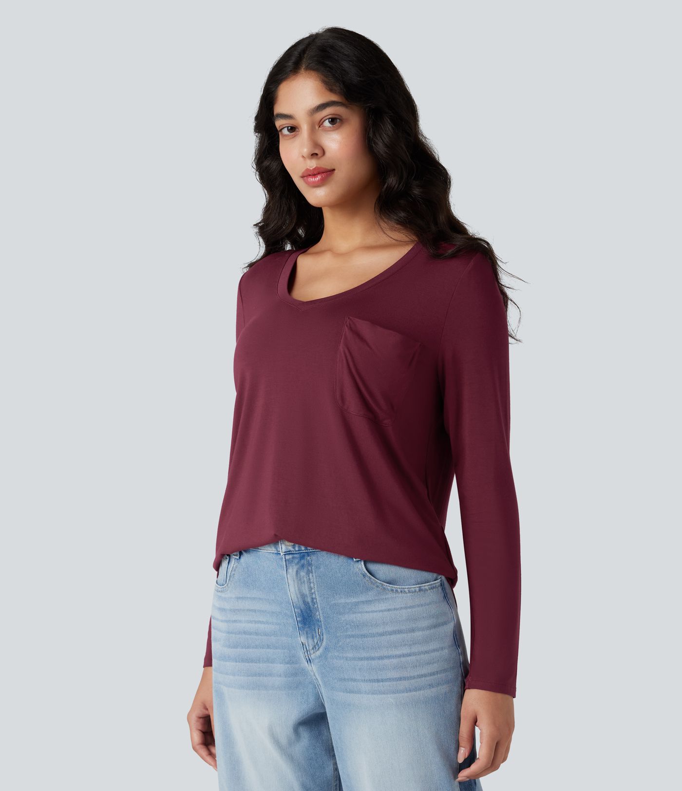 T-shirt col V manches longues ourlet arrondi coupe décontractée avec poche T-shirt col V manches longues ourlet arrondi coupe décontractée avec poche